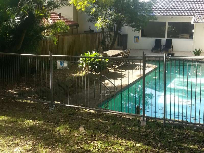 Temporary Pool Fencing